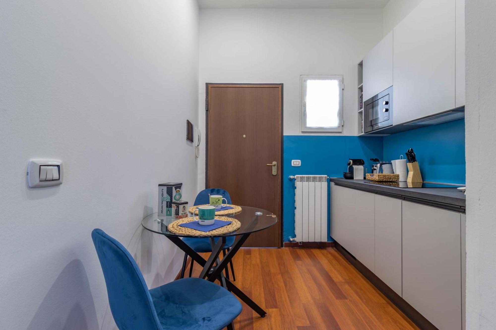 Stradivarius House - Carozzi Apartments Милан Экстерьер фото